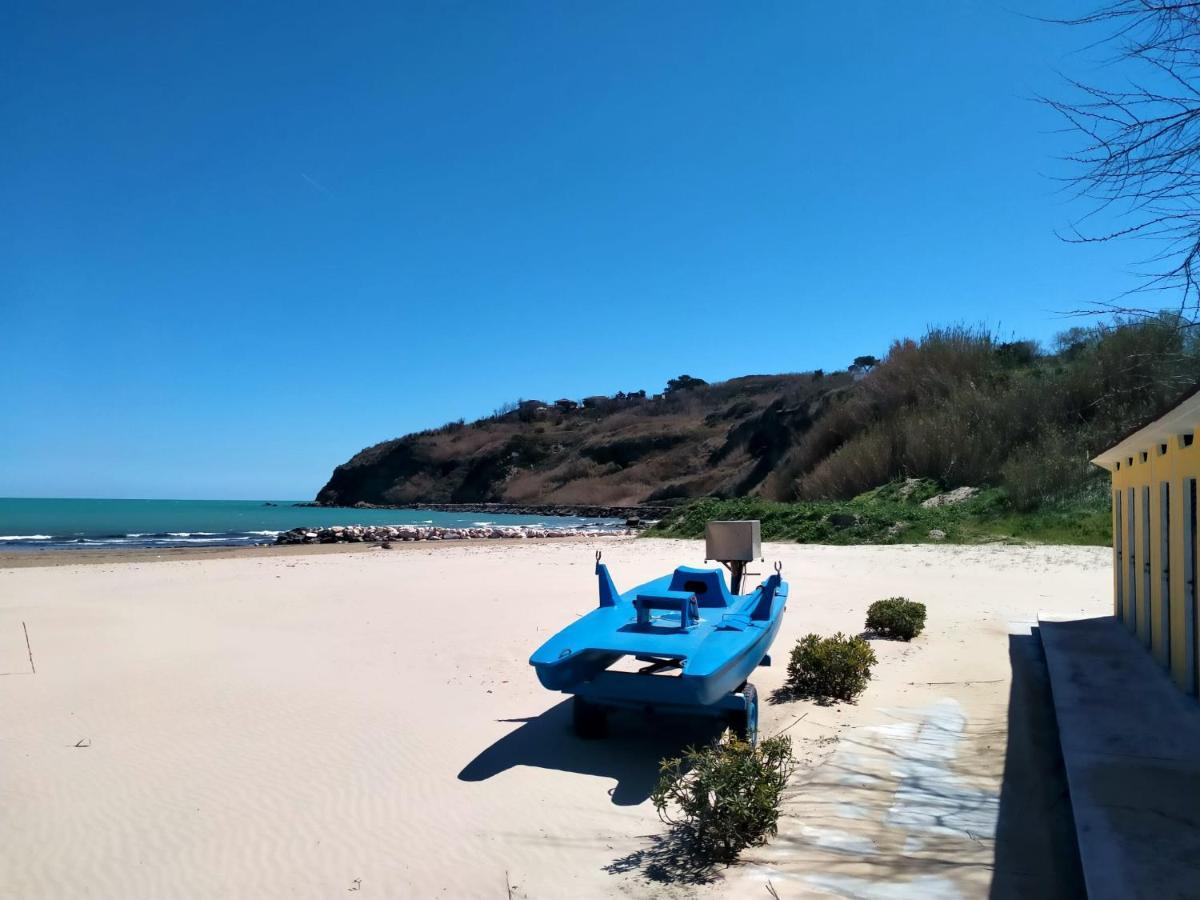 Camping Torre Mucchia 奥托纳 外观 照片