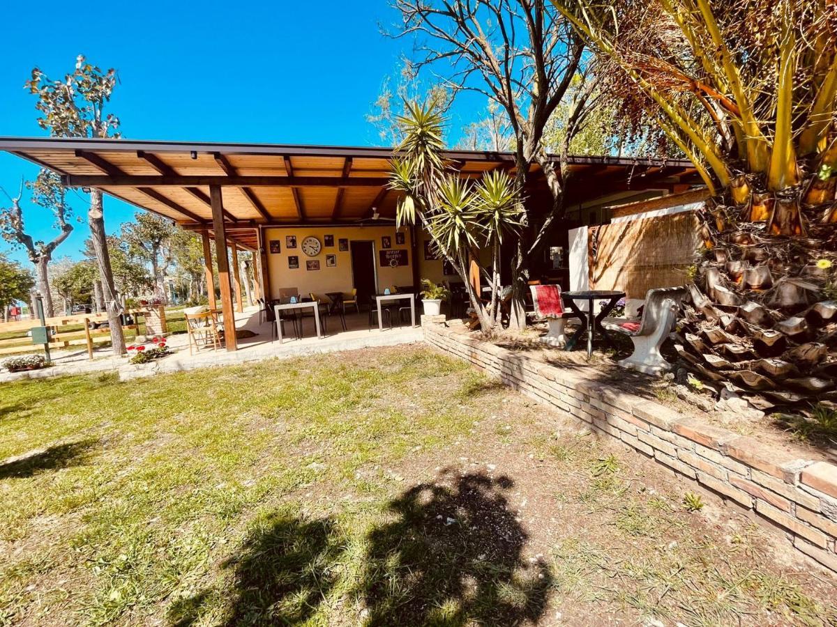 Camping Torre Mucchia 奥托纳 外观 照片